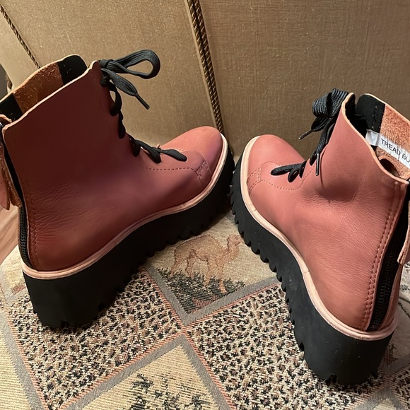 All Black Tread Boots 1990217 sz 37.5 EU or Sz 7 US - Picture 5 of 8